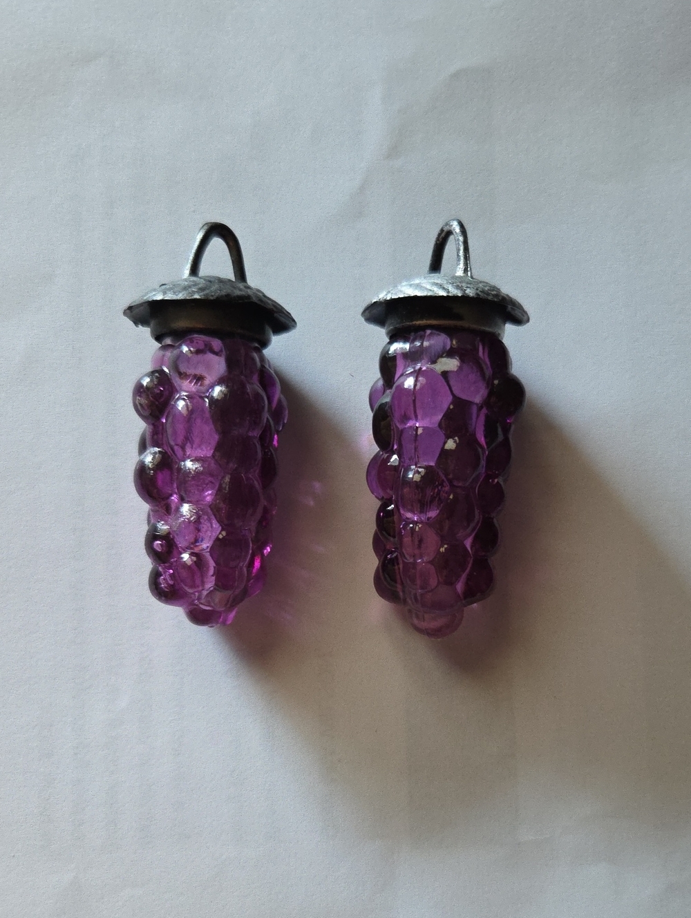 Purple Grape Glass Hanging S & P Vintage Style (Set of 2)  1950's